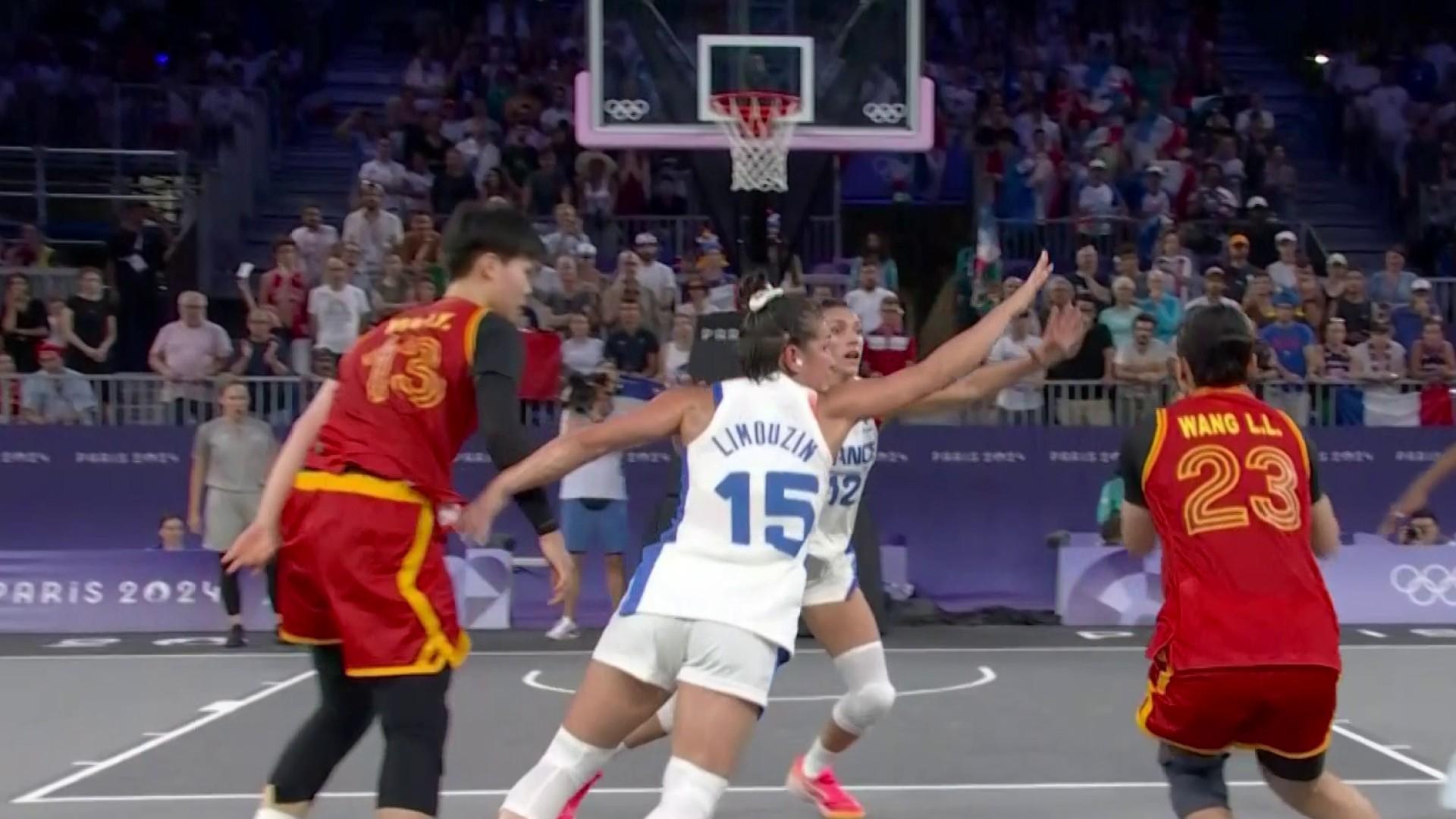 Despite a good resistance and a hard-fought extension, Laëtitia Guapo's Les Bleues were crucified by a Chinese three-pointer (19-21) for their entry into the competition.
