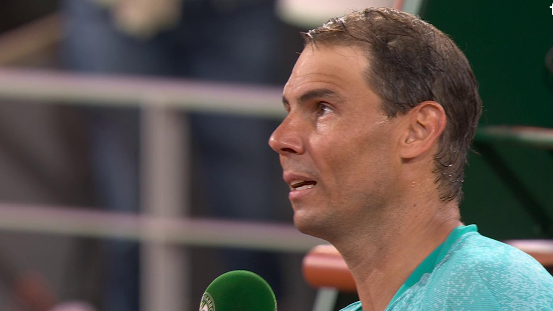 Rafael Nadal est éliminé dès le premier tour de Roland-Garros 2024 après sa défaite face à Alexander Zverev (6-3/7-6/6-3). L'Espagnol s'exprime à chaud avec émotion sur ses sensations et sur le public du tournoi parisien.