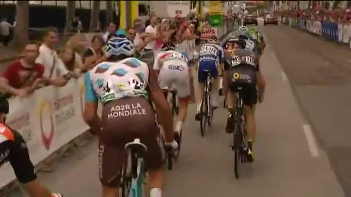 Joseph Rosskopf, vainqueur du Tour du Limousin 2016 (à gauche) et Sonny Colbrelli, vainqueur de la 4ème étape