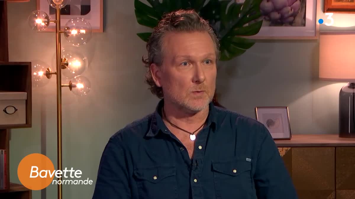 Marc Haffner, chanteur lyrique en compagnie de Julie Howlett sur le plateau de l'émission culturelle Bavette normande.