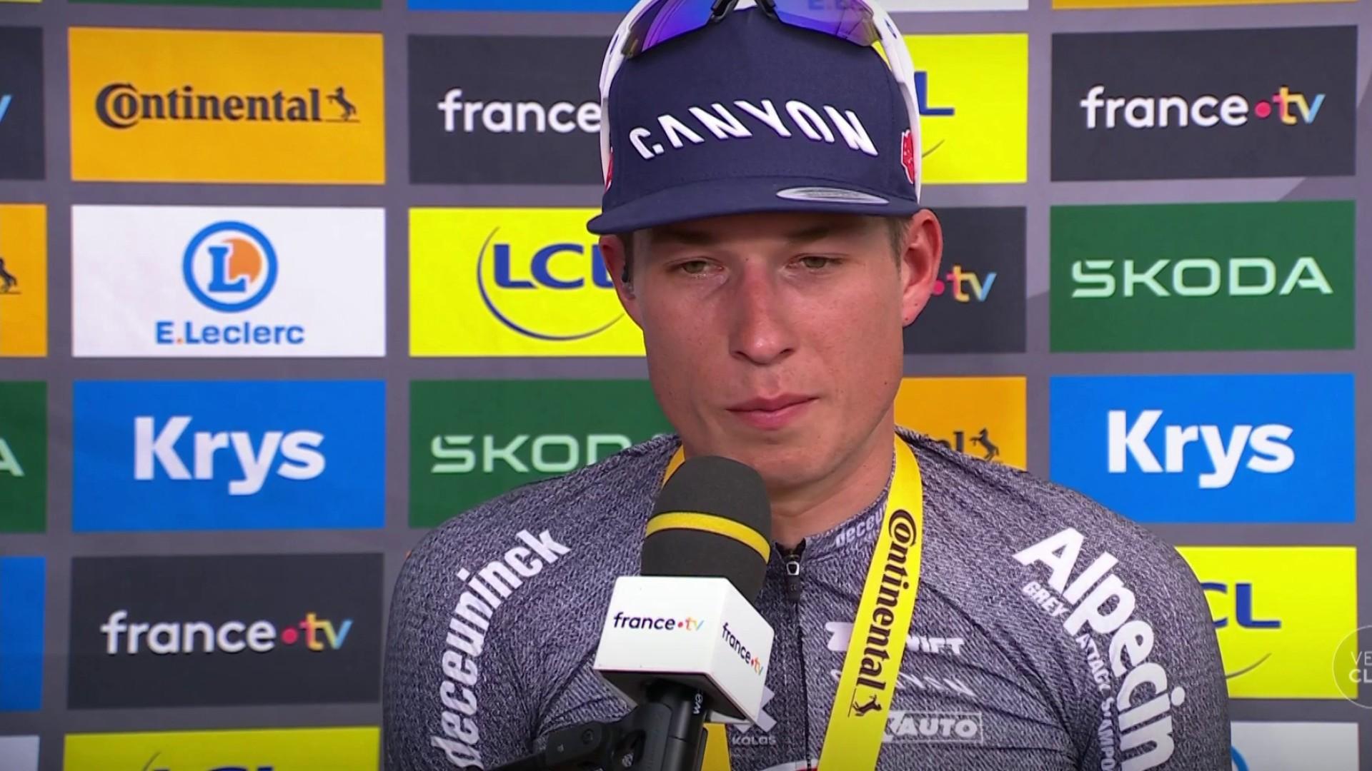 Jasper Philipsen (Alpecin - Deceuninck) est revenu sur son 3e succès lors de cette 16e étape du Tour de France. Le sprinteur belge a apporté son soutien à Biniam Girmay qui a chuté dans le final.