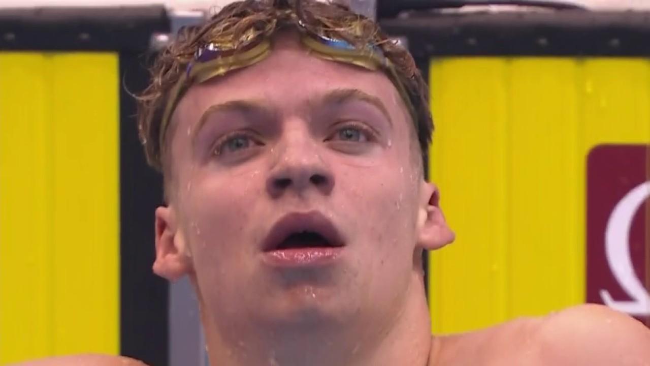 Quelques minutes après son sacre sur le 200m papillon, Léon Marchand enchaîne avec la 1/2 finale du 200m 4 nages ! Le Français remporte sa série sans forcer et accède donc à la finale ! Rendez-vous ce jeudi pour la suite de son aventure à Fukuoka.