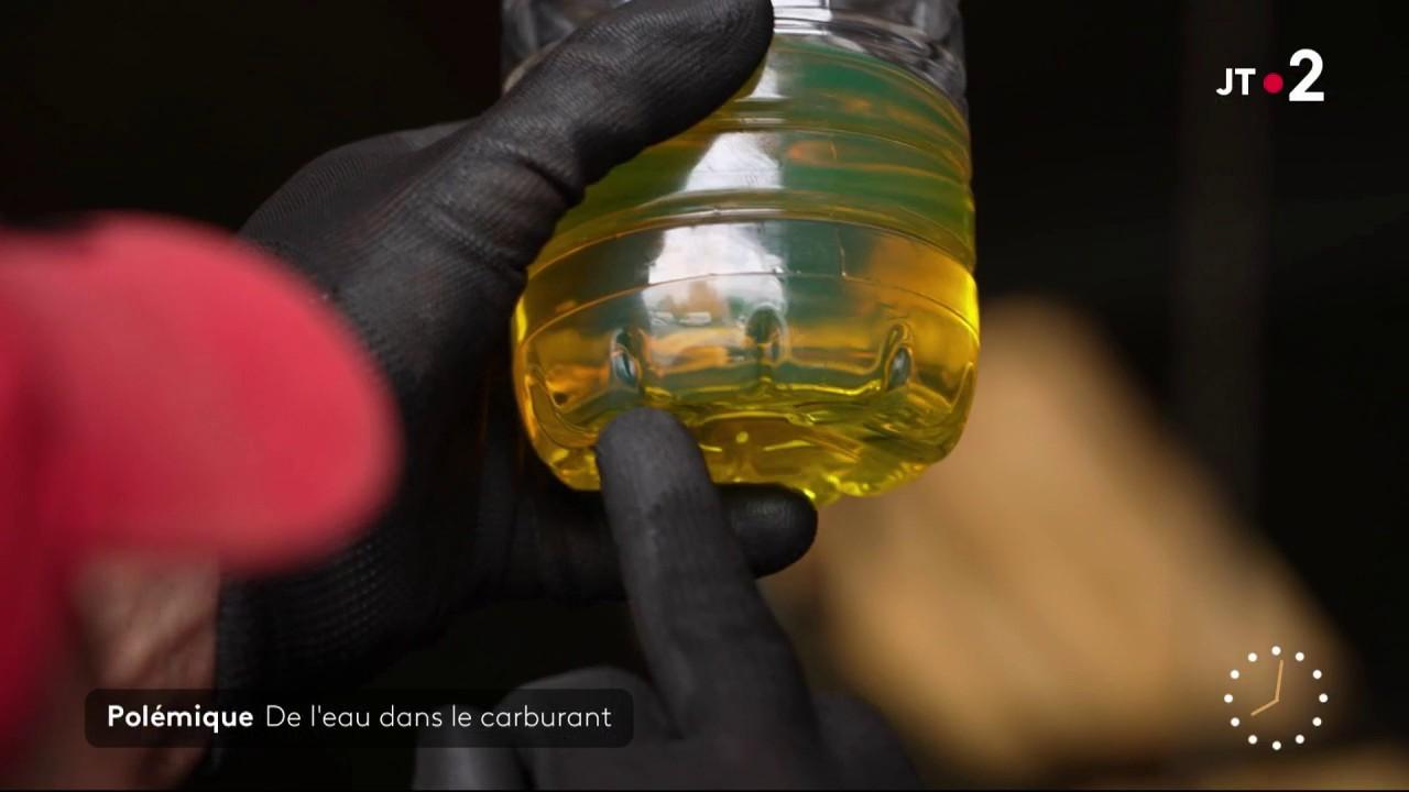 En Gironde, une centaine d'automobilistes se sont retrouvés à faire le plein d'essence à Leclerc, alors que cette dernière était coupée par l'eau.  La facture des réparations était élevée.