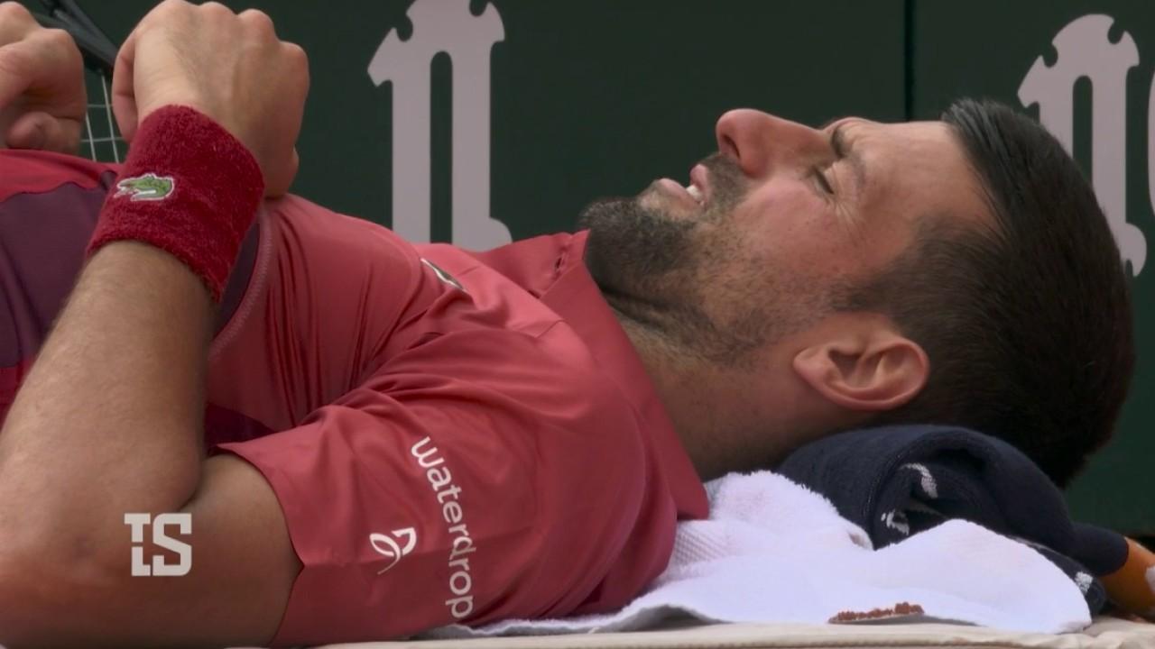 Malgré une performance incroyable au bout de trois heures de jeu lors du second tour et une victoire au troisième tour, Novak Djokovic s'est blessé au genou et doit déclarer forfait pour les quarts de finale de Roland-Garros.