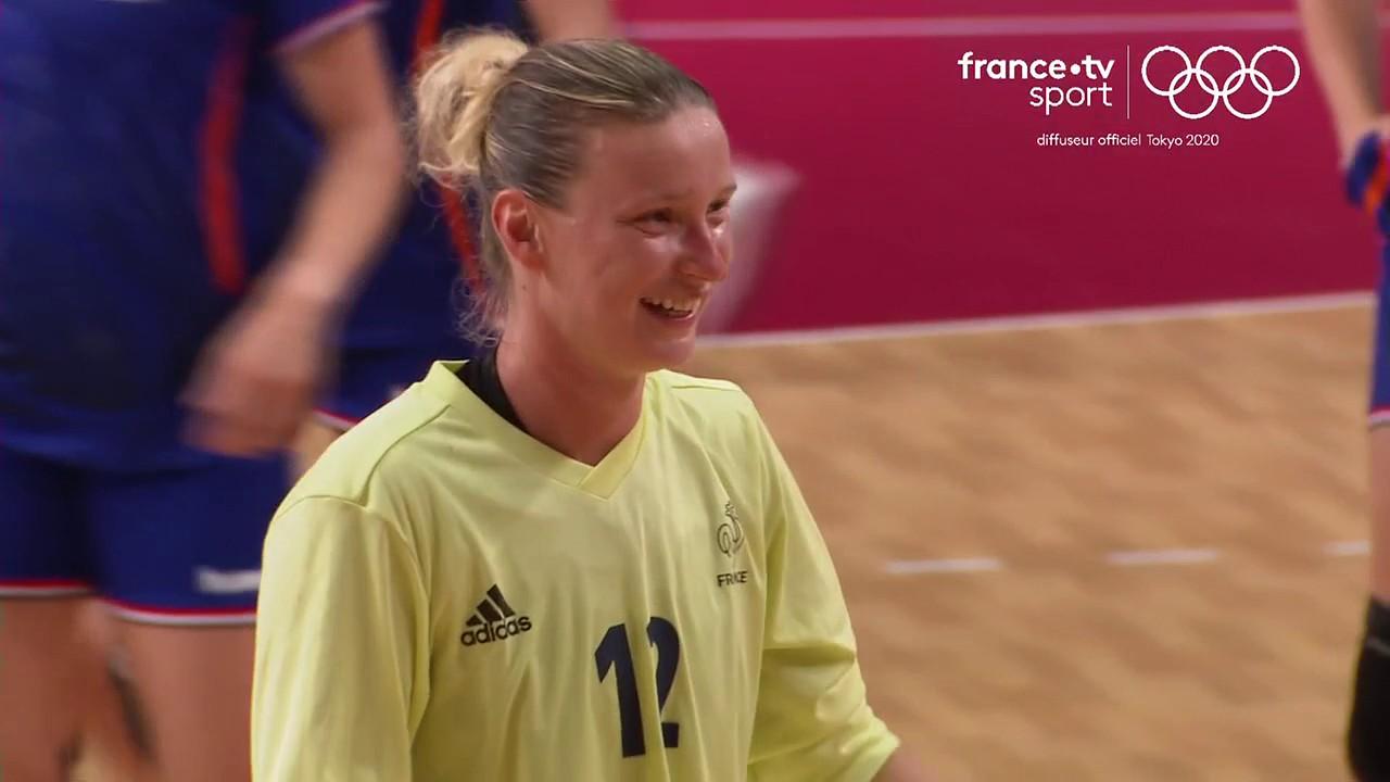 "On est capable de faire de très belles choses"
Et Amandine Leynaud en est la preuve !  22 arrêts dans cette rencontre !
Direction la demi-finale contre la Suède.