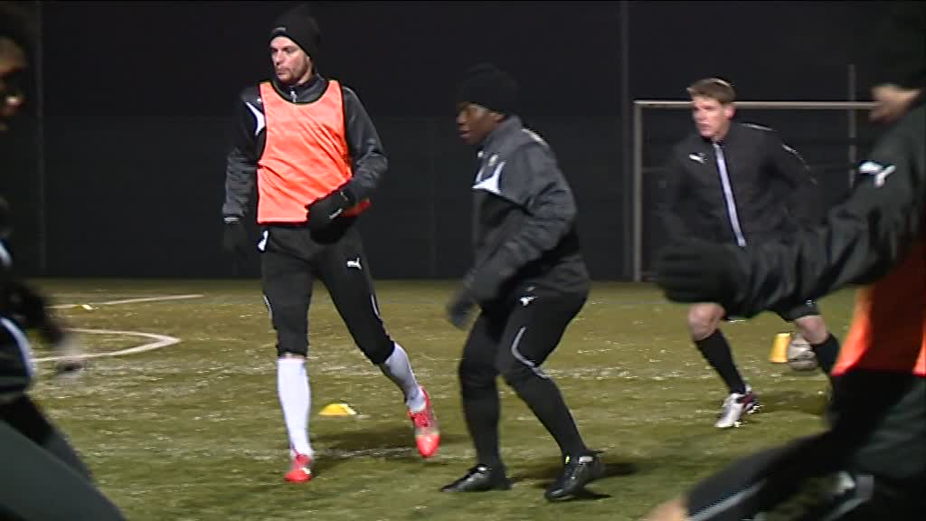 L'équipe de Prix-Lès-Mézières à l'entraînement avant son 16e de finale de Coupe de France