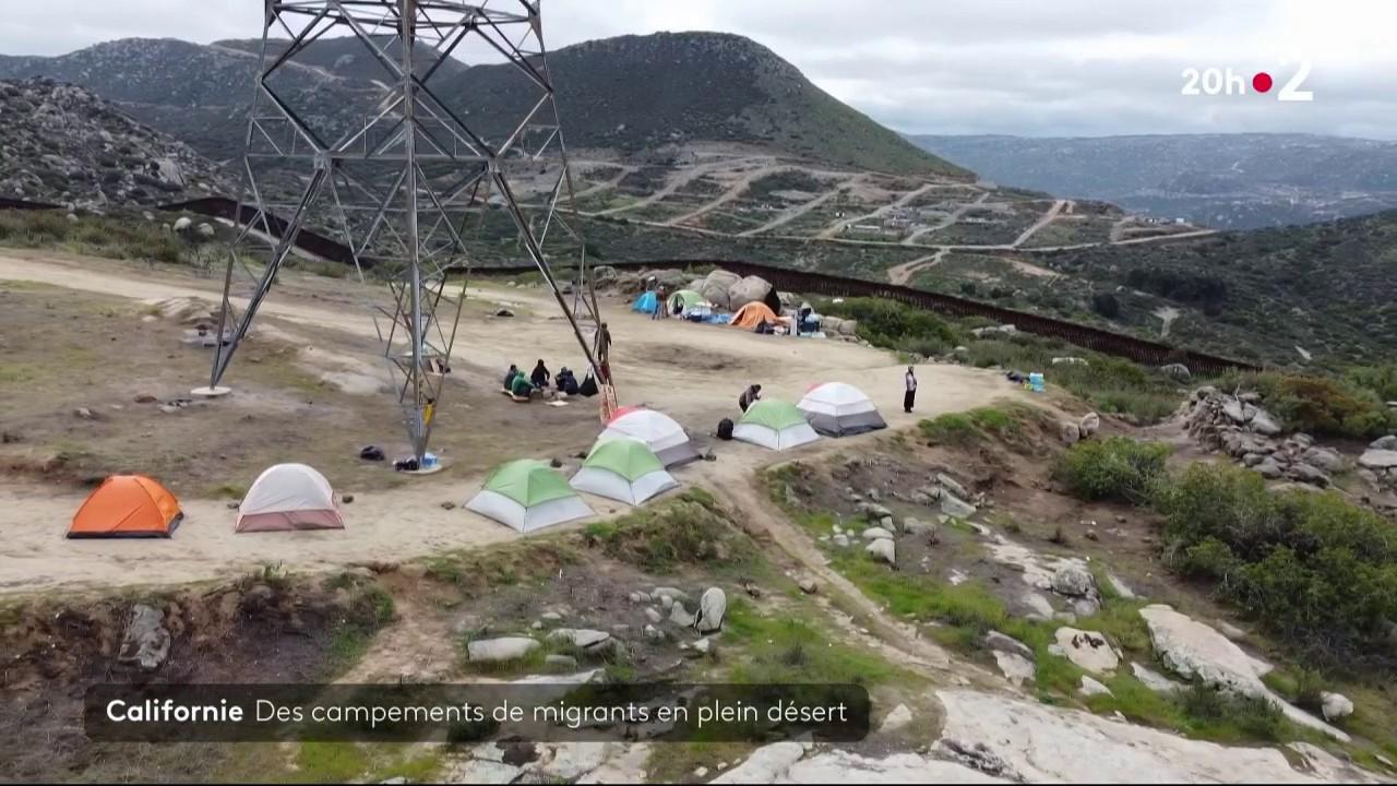 Chaque jour, des centaines de migrants traversent le mur qui sépare les États-Unis du Mexique, dans le sud de la Californie.  Mais une fois sur le sol américain, c'est le début d'une attente qui peut durer plusieurs jours, dans des camps de fortune en plein air et non encadrés par les autorités.