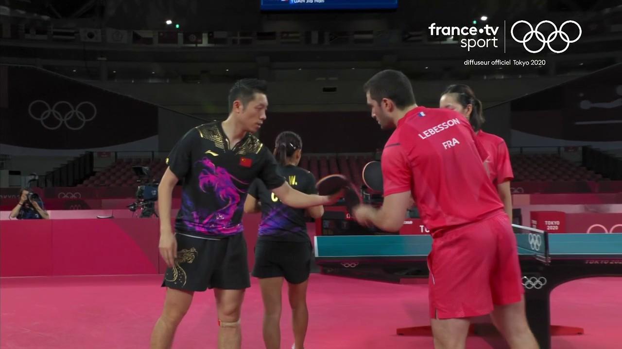 Les Français Emmanuel Lebesson et Jia Nan Yuan s'inclinent en demi-finales du double mixte face aux Chinois (4-0), numéros uns mondiaux.