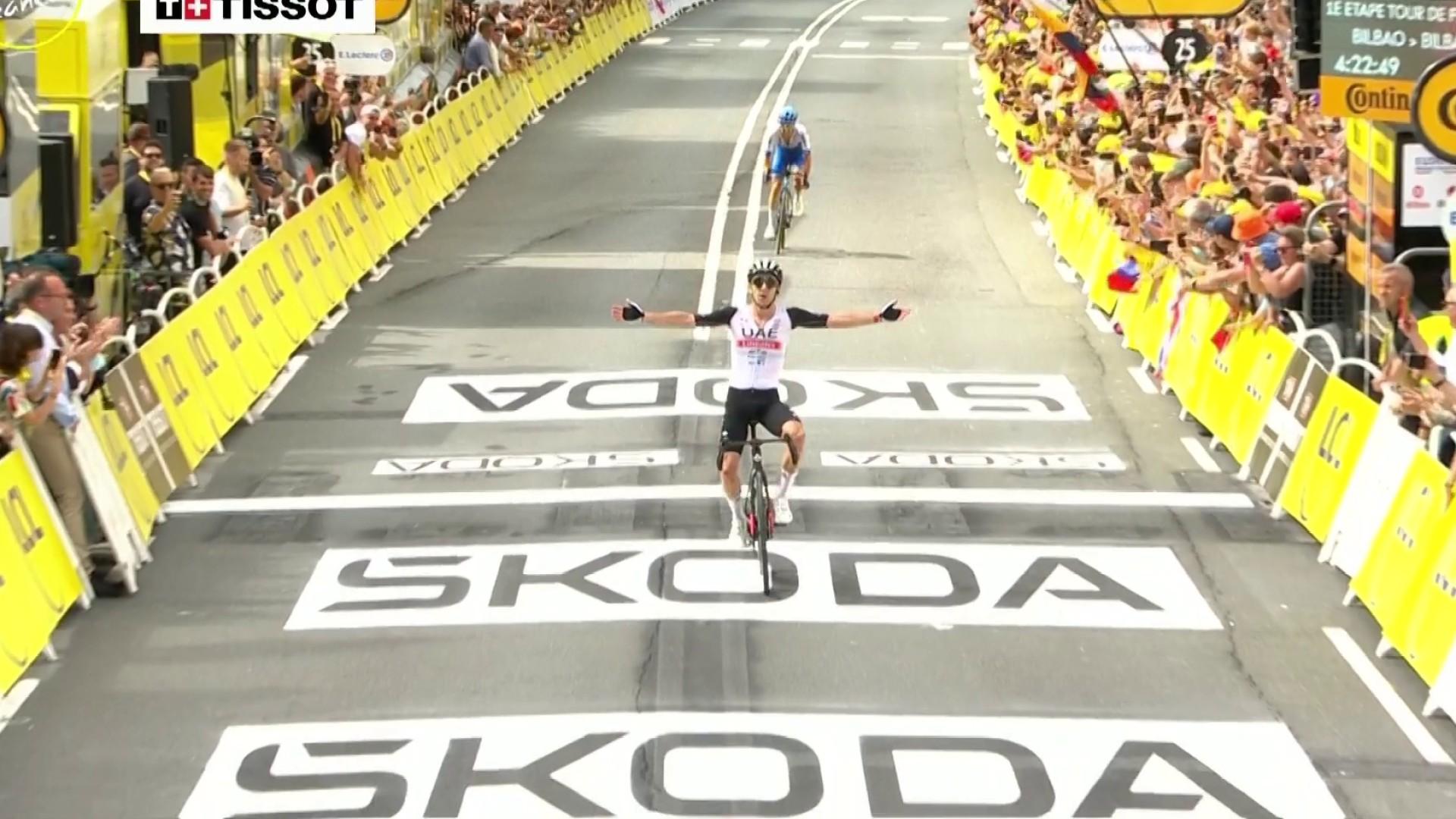 Incroyable victoire de la famille Yates à Bilbao ! Adam s'impose devant son frère jumeau Simon et sera le premier maillot jaune de ce Tour. Tadej Pogacar termine 3e de l'étape et empoche 4 secondes de bonification.