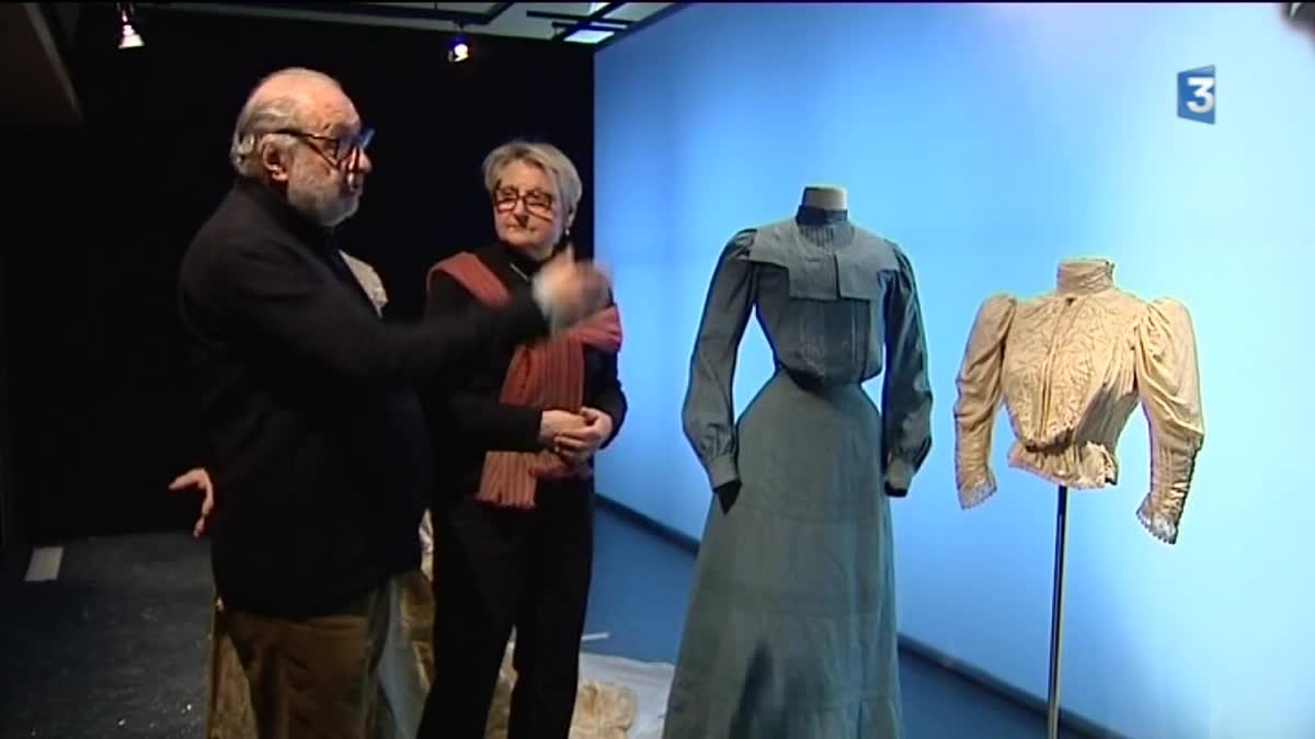 Cette robe authentique du 18ème siècle sera exposée au public dès le 8 avril prochain au centre national du costume de scène à Moulins.