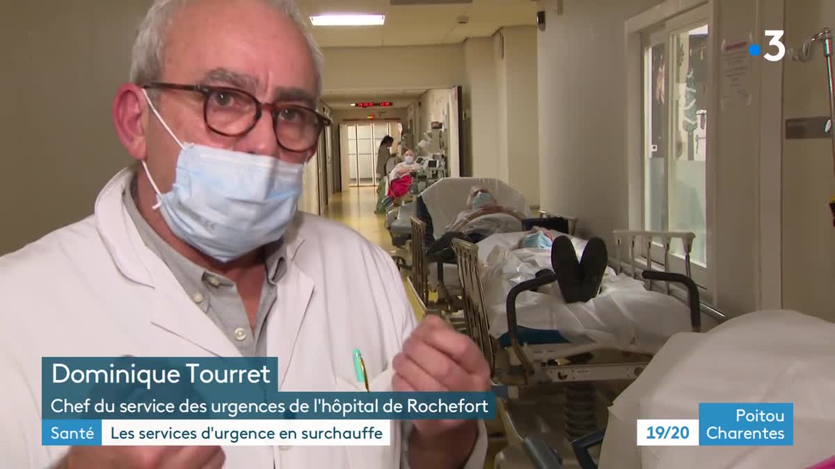 Les urgences de l'hôpital de Rochefort (Charente-Maritime) sont saturées de malades qui patientent même sur des brancards dans les couloirs.