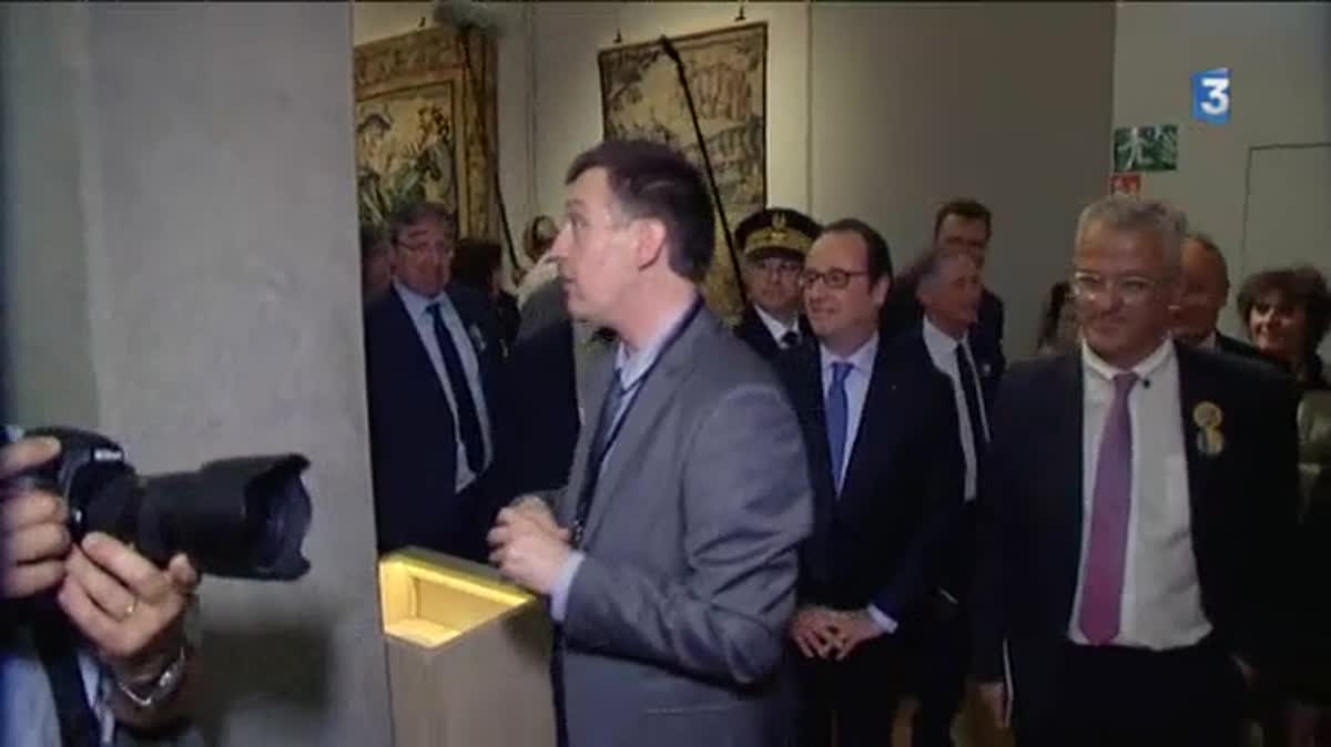 François Hollande inaugure la Cité Internationale de la Tapisserie d'Aubusson. 10 juillet 2016