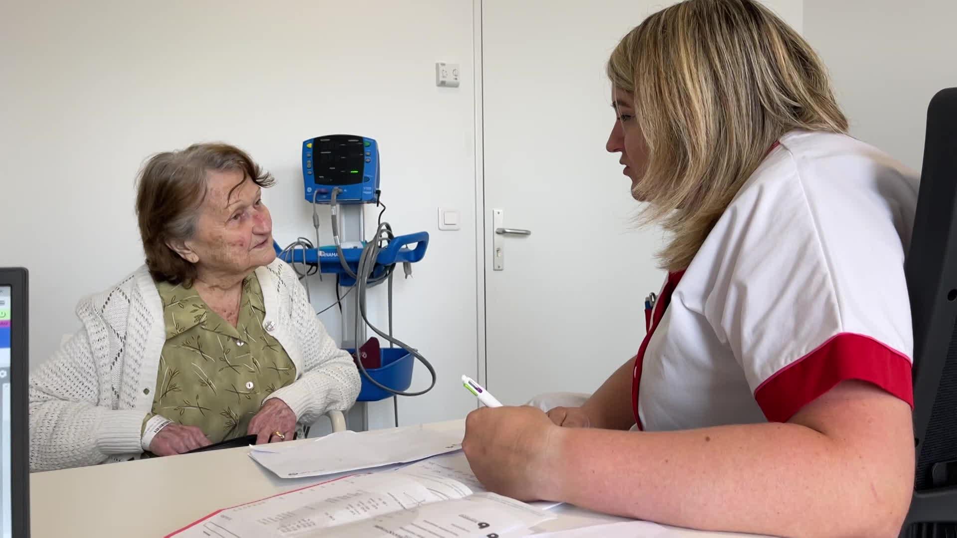 VIDÉO. Santé : optimiser le parcours de soins pour passer le moins de temps possible à l'hôpital