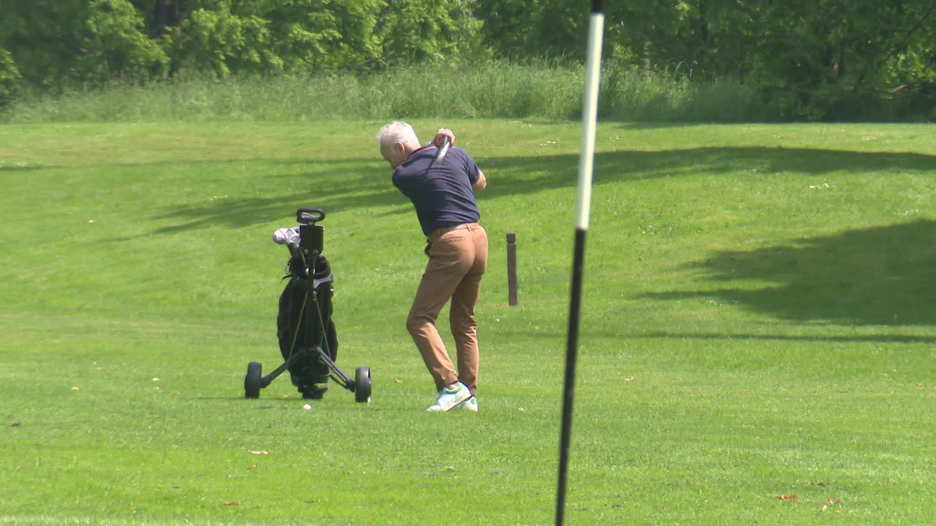 Le golf municipal de Limoges est le premier golf public créé en France. Son inauguration remonte à 1976.