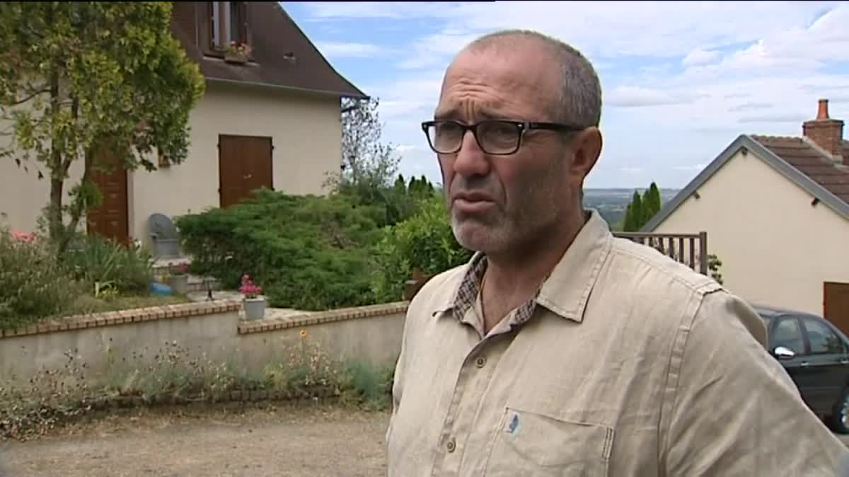 C'est à l'intérieur de cette auberge communale, sur la commune de Saint-Genest dans l'Allier, que les faits se sont déroulés mardi soir. L'ex-député de l'Allier, Jean Gravier, aurait tiré sur l'aubergiste. Il a été placé en garde à vue.