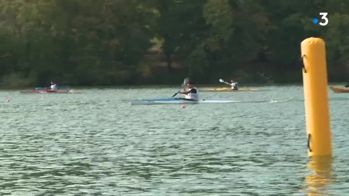 Mathias, participant du championnat de France de para canoë-kayak adapté