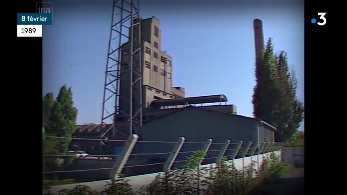 L'usine GDF de Tours quartier Tonnelé mise en service en 1953 et détruite en 1989.