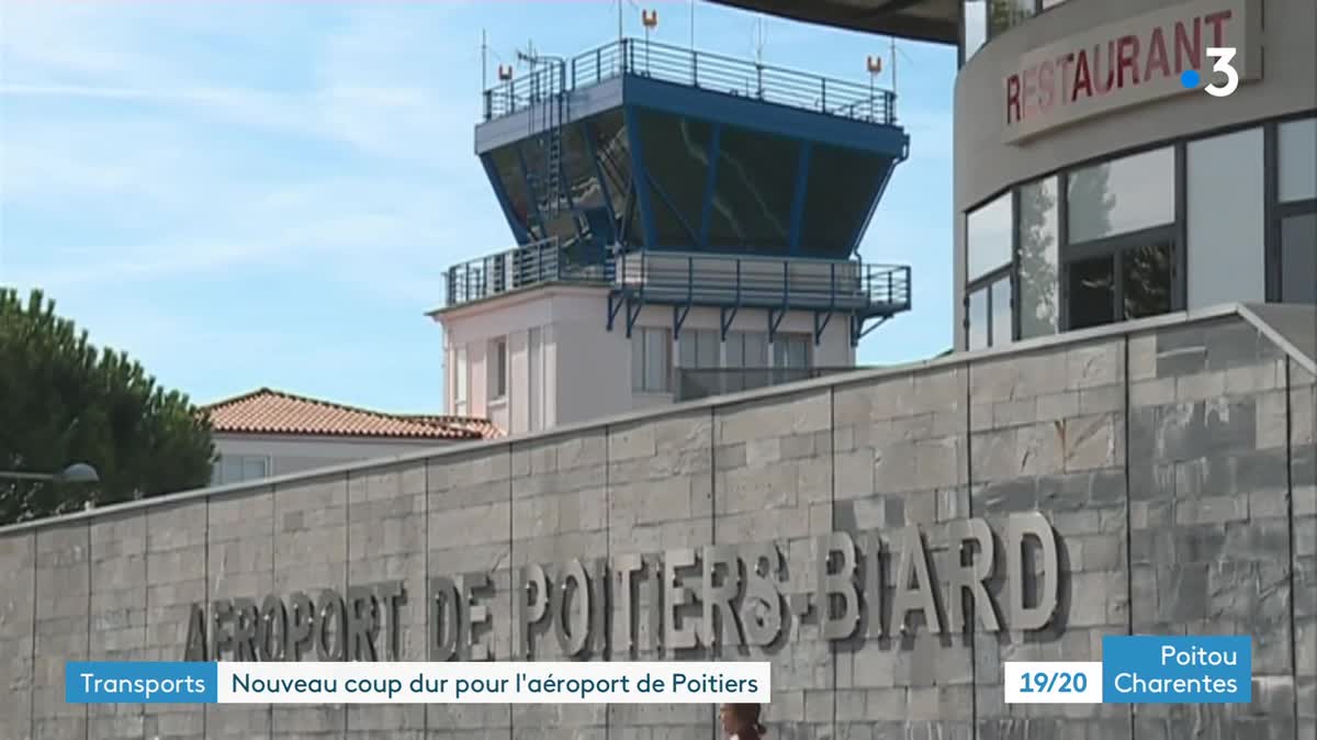 Un appareil à l'atterrissage à l'aéroport de Poitiers-Biard.