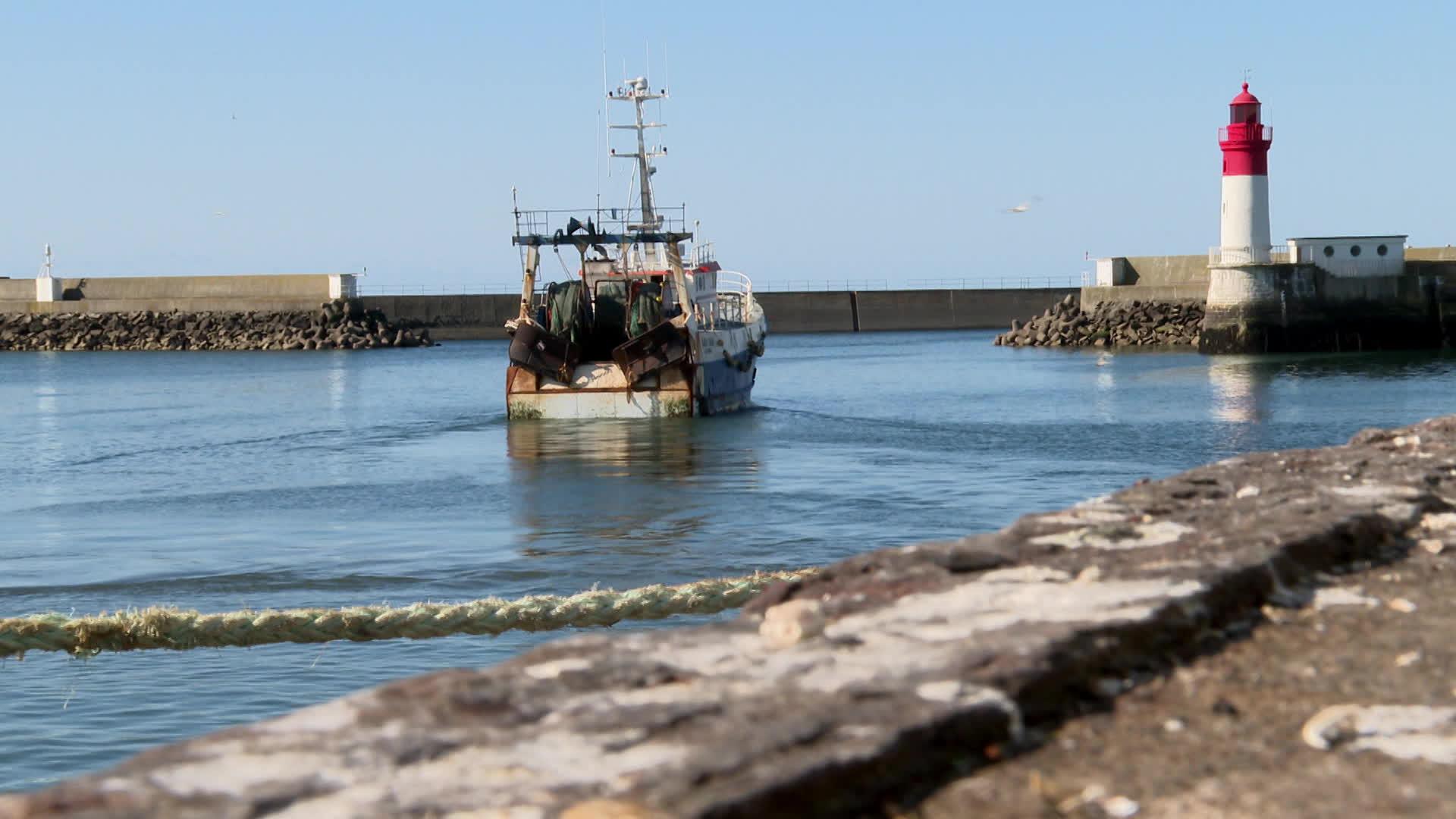 Plusieurs dizaines de bateaux de la flotte hauturière du Finistère, vont bénéficier du plan de sortie de flotte proposé par le gouvernement, pour tous les pêcheurs qui n'ont pas réussi à obtenir de licence pour pêcher dans la Manche, suite au Brexit.