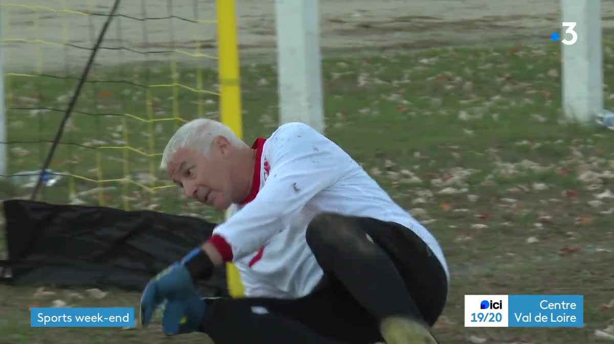 Le football en marchant se joue à cinq ou à six sur un terrain réduit. Interdiction de courir !