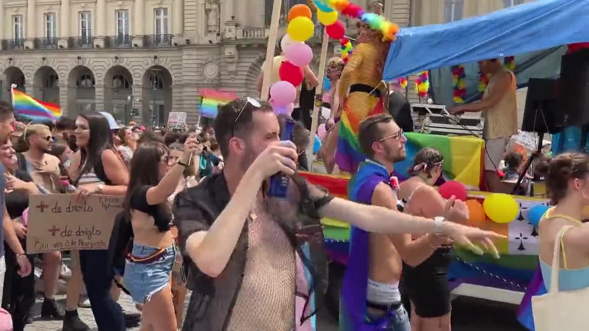 La marche des fiertés avait lieu à Rennes aujourd'hui