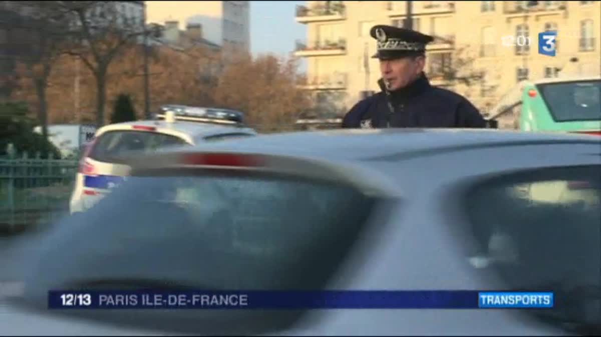 Place d'Italie (Paris XIIIe arrondissement), les policiers sont mobilisés pour assurer les contrôles