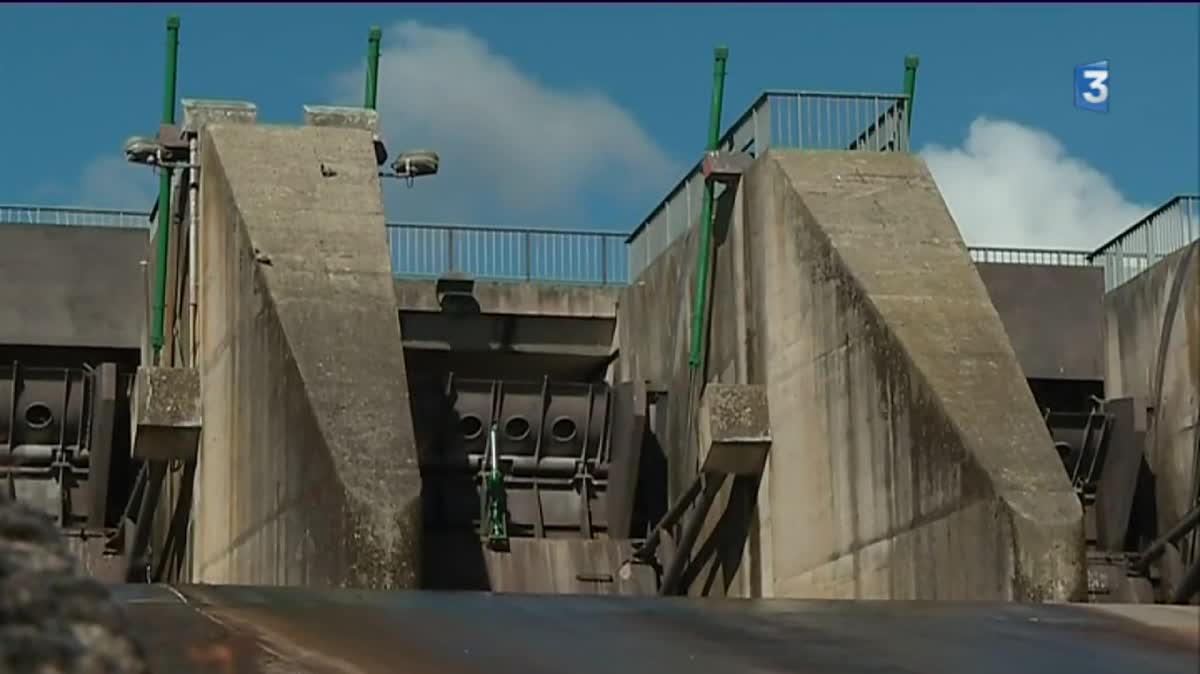 Le barrage du lac du Cébron construit en 1982.