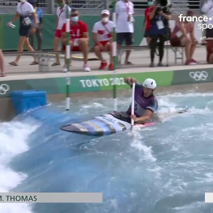 Martin Thomas termine en cinquième position lors de la finale du slalom en canoë. Le Slovaque Benjamin Savsek remporte l'or olympique devant Lukas Rohan et Sideris Tasiadis.