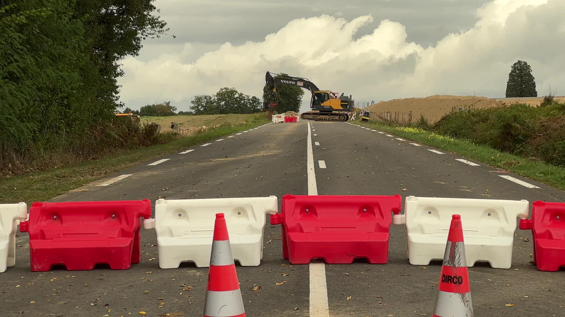 La RN 147 est fermée jusqu'au 6 octobre 2023 entre Limoges et Bellac.