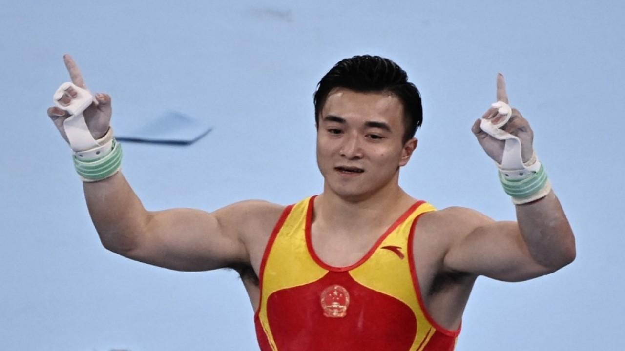 Avec ce passage noté à 15.500, le Chinois Liu Yang est champion olympique devant son compatriote You Hao et le Grec Eleftherios Petrounias.