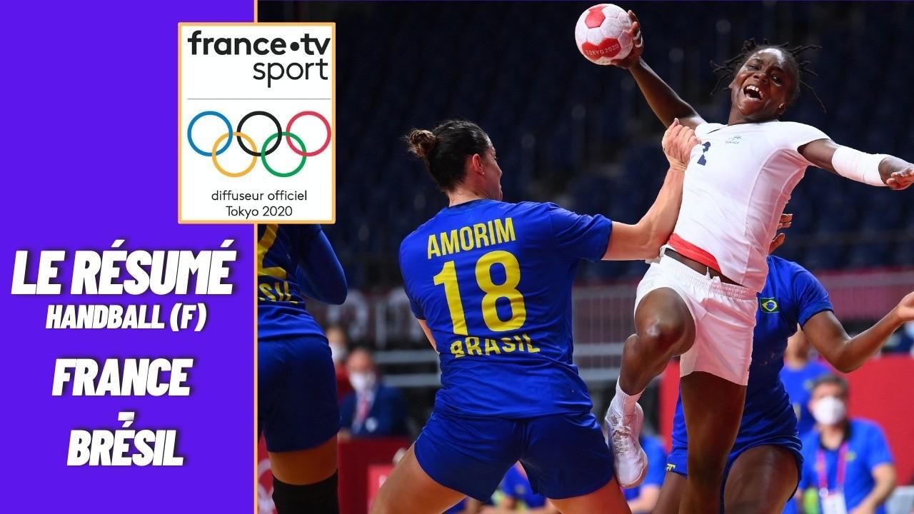 Retrouvez dans cette vidéo le résumé de la victoire des Françaises face aux Brésiliennes 29-22. Grâce à ce succès, les handballeuses tricolores se qualifient pour les quarts de finale.