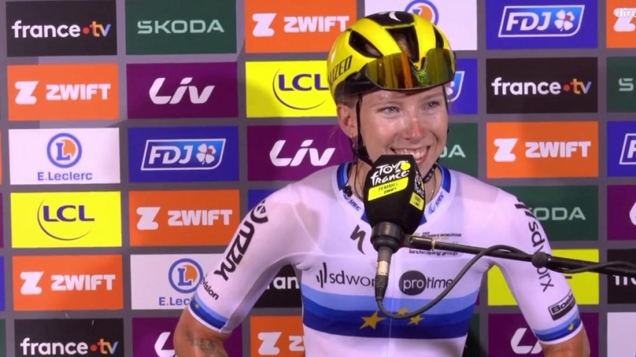 La grande gagnante du jour, Lorena Wiebes, revient sur cette fin de 3e étape mouvementée avec notamment un retour sur la longue échappée de Julie van de Velde.