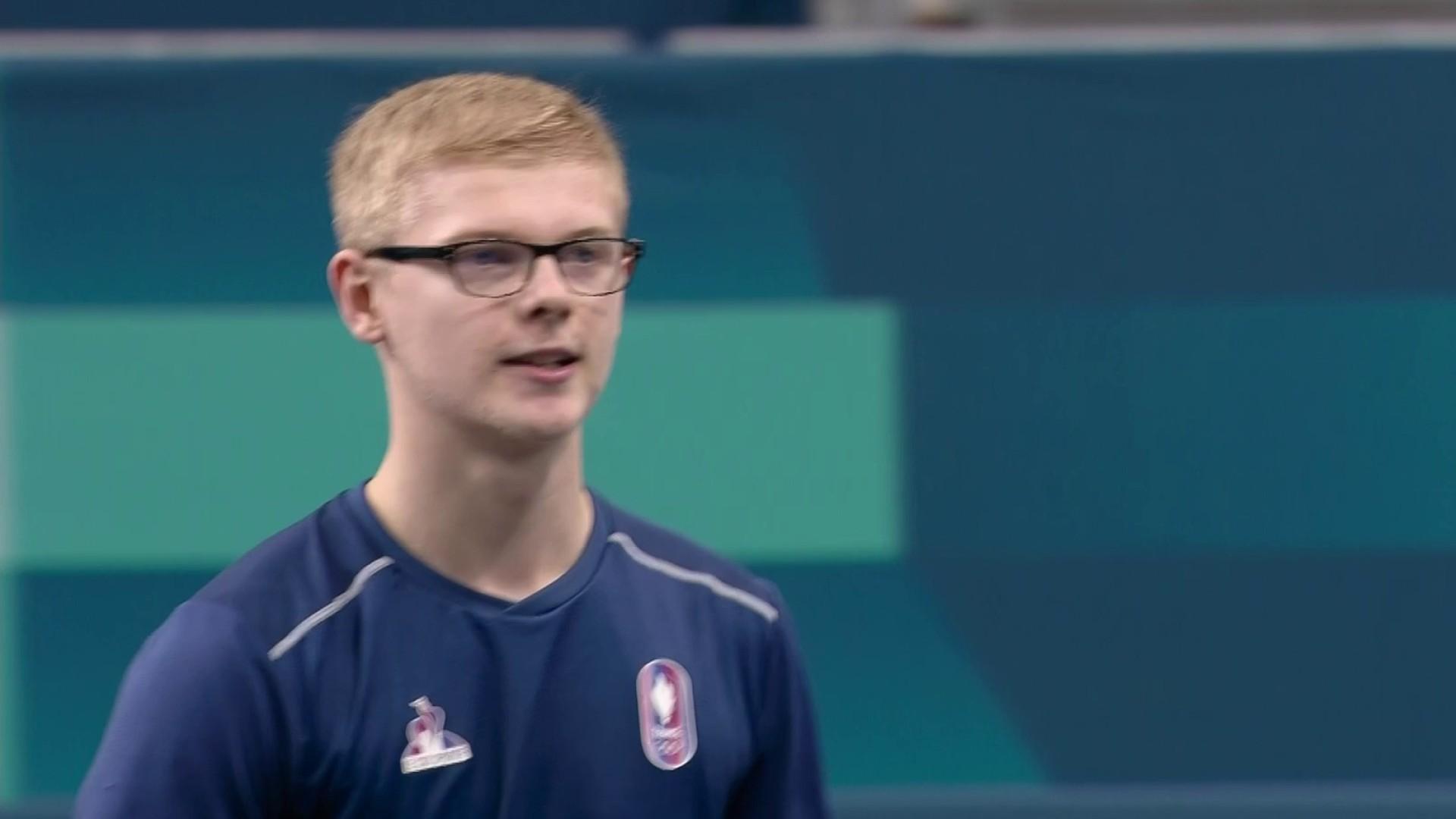 Alors qu'il menait 3 sets à 0, Félix Lebrun s'est fait peur en voyant le Suédois Anton Kallberg revenir à 3 sets à 2, mais le jeune Français s'impose finalement 4 sets à 2 et se qualifie en 8e de finale.