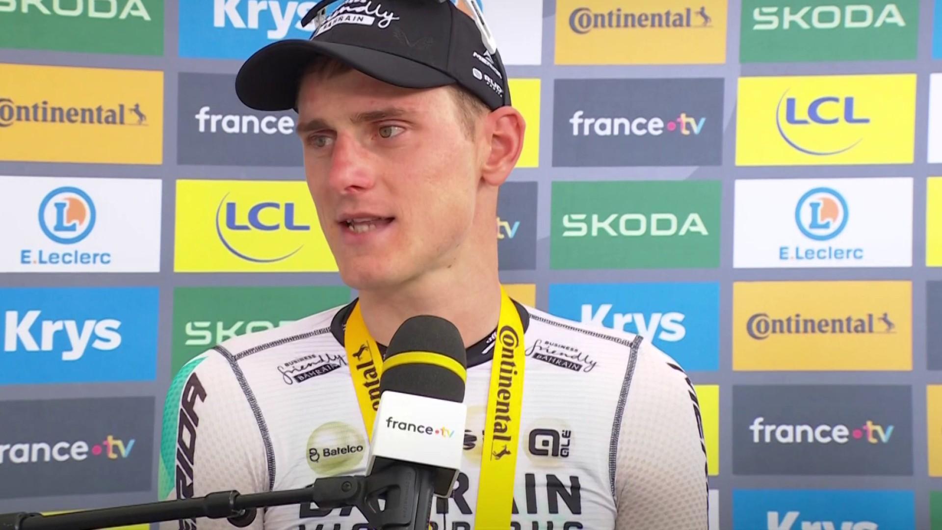 Très ému, Matej Mohoric revient sur sa victoire du jour qui s'est jouée à rien devant Kasper Asgreen. Fier de lui mais aussi très humble, il explique s'être préparé au mieux pour ce Tour de France mais rappelle à quel point le niveau est élevé.