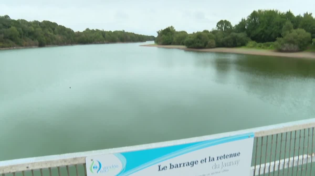 Un an après sa mise en fonctionnement la carrière des Clouzeaux située au sud-ouest de La-Roche-sur-Yon tourne à plein régime