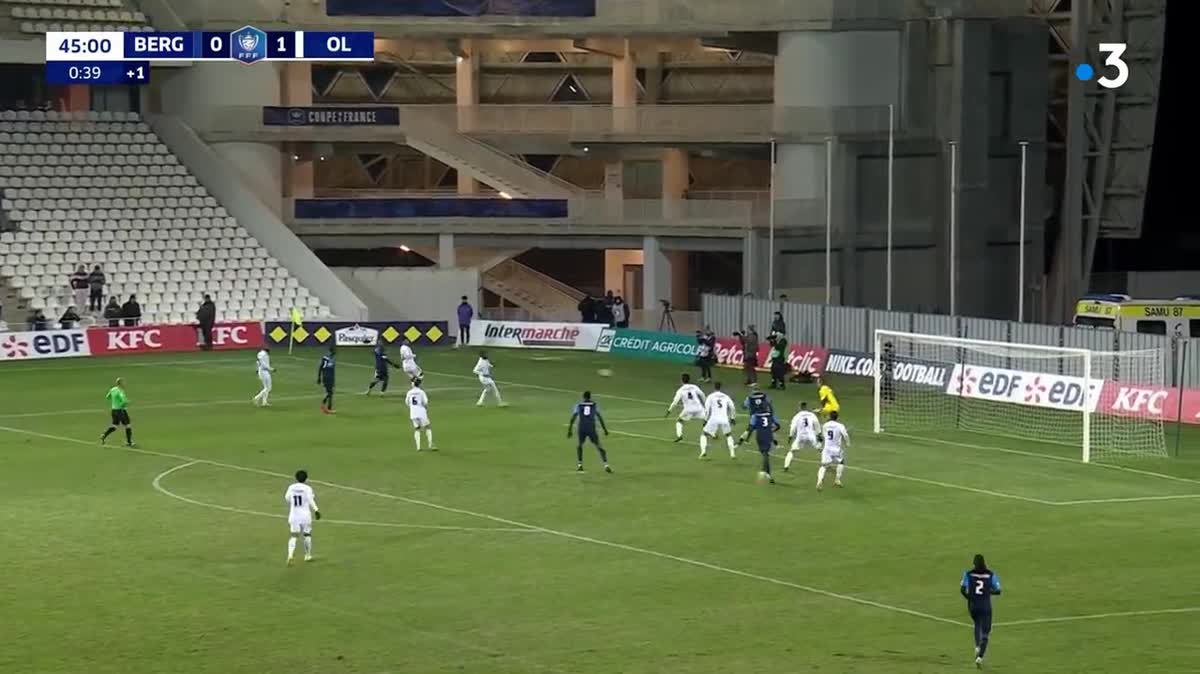 L'Olympique lyonnais mène 3 à 0 face à Valenciennes à la 75ᵉ minute de jeu en 1/2 finale de la Coupe de France de football.