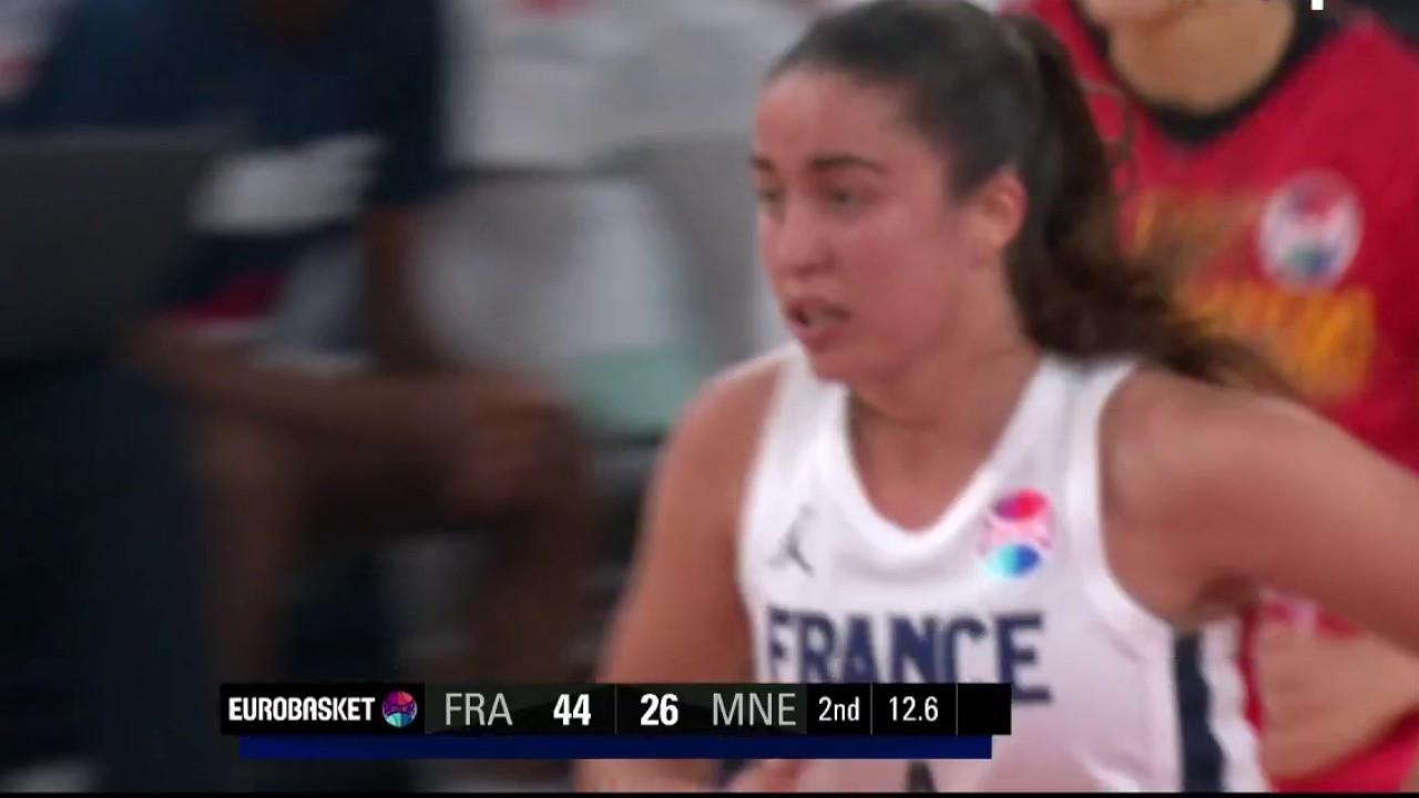 Malgré la réaction du Monténégro, l'équipe de France conserve son avance par le biais de Marine Fauthoux. A la pause, le score et de 44 à 26 en faveurs de joueuses de Jean Aimé Toupane.