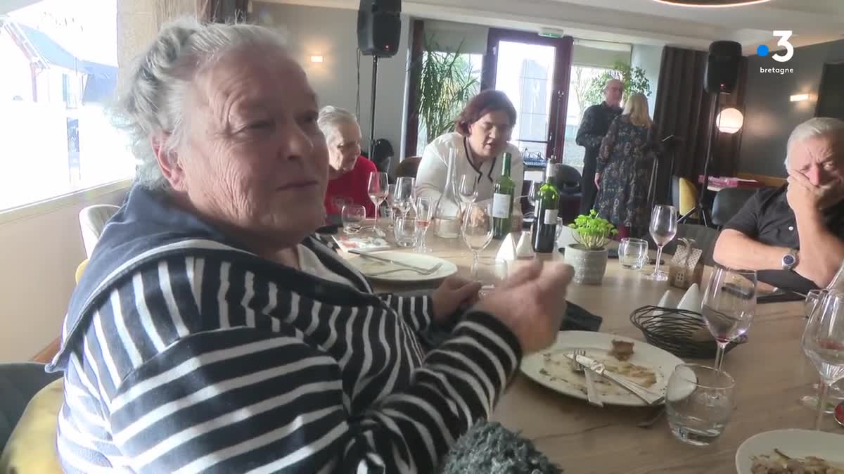 Près de Rennes, le Noêl solidaire des Petits Frères des Pauvres