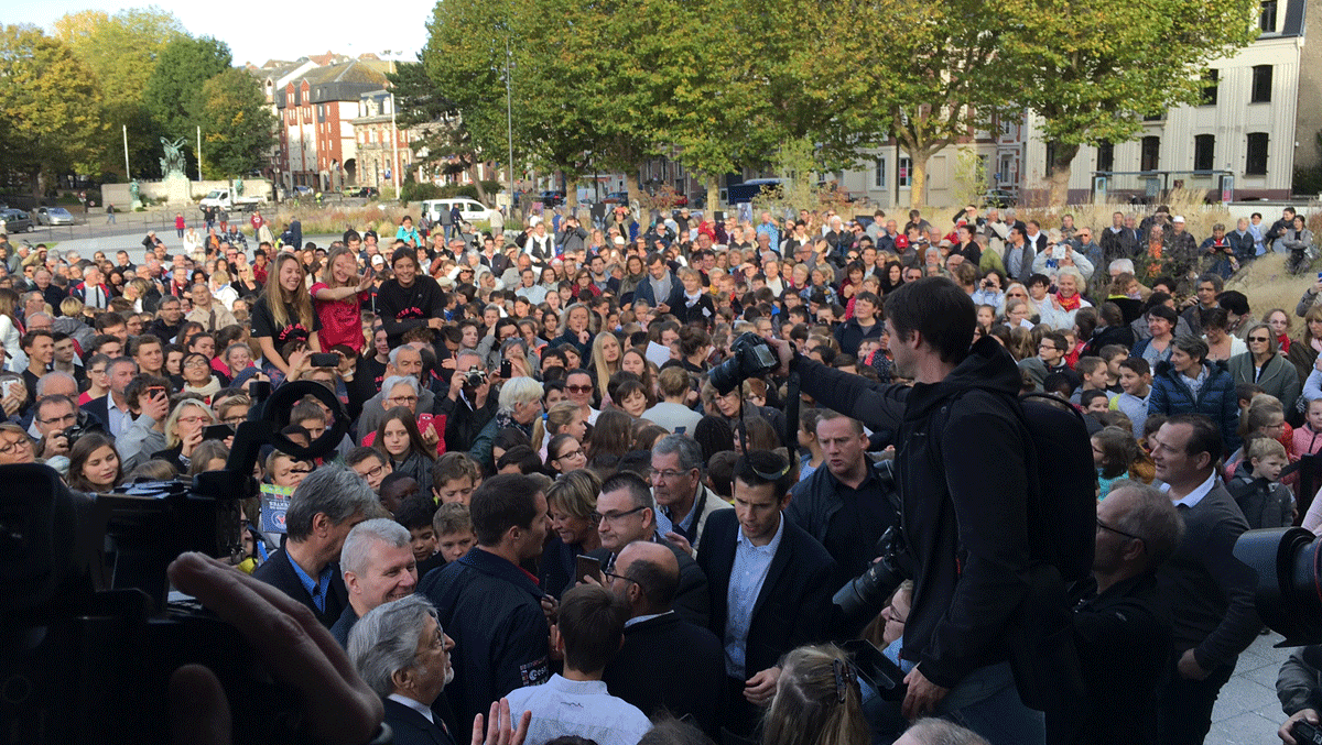 Thomas Pesquet et Oleg Novitski accueillis en mairie de Dieppe par Sébastien Jumel, député, et Nicolas Langlois, maire.