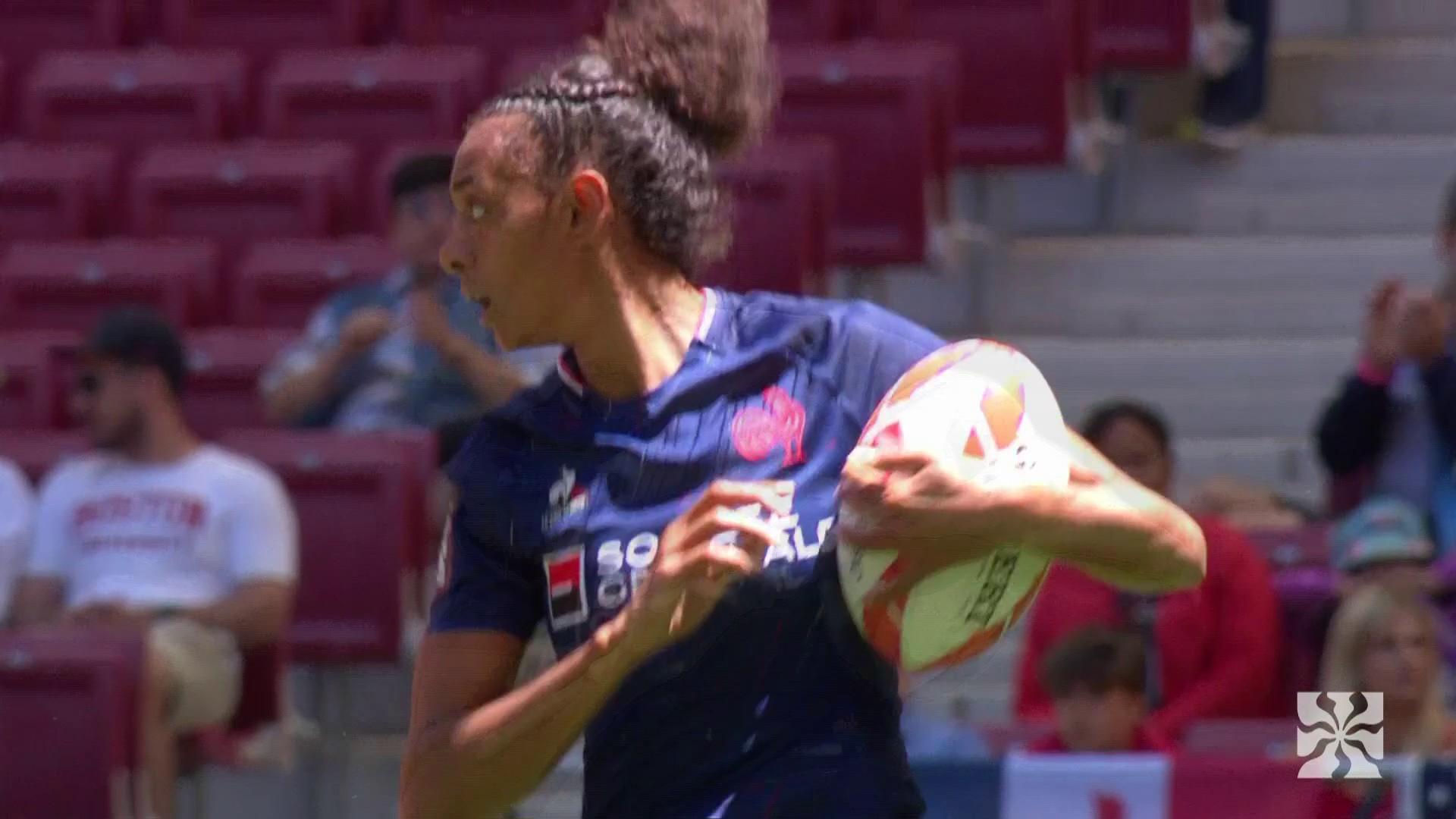 La meilleure joueuse du monde fémiine de rugby à 7 a déjà  inscrit un doublé pour l'entrée en lice des Bleues à Madrid.