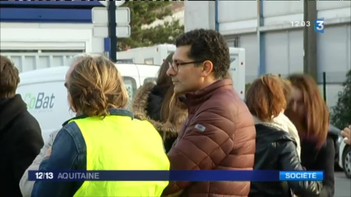 Elèves, professeurs et parents manifestent pour plus de sécurité au Lycée Tregey