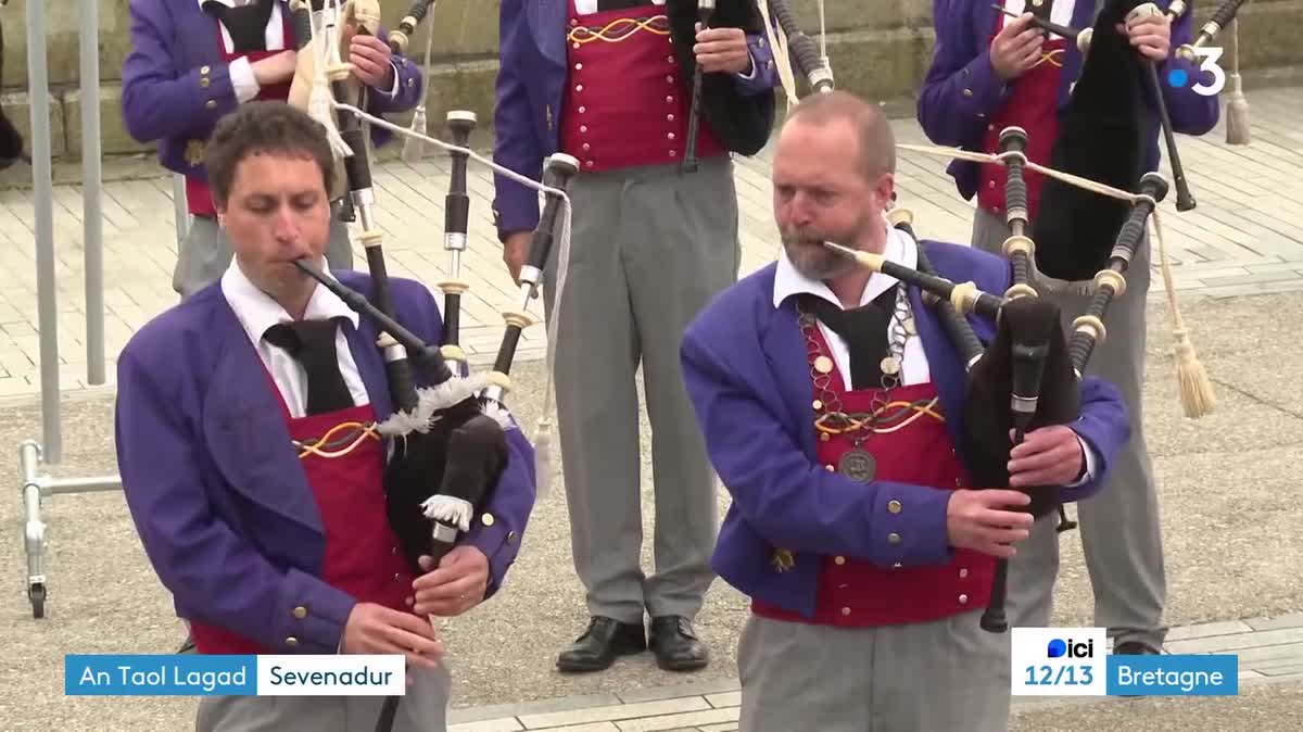 Tost da ugent stal disheñvel oa bet kinniget d'ar vrezhonegerien yaouank e Landerne.