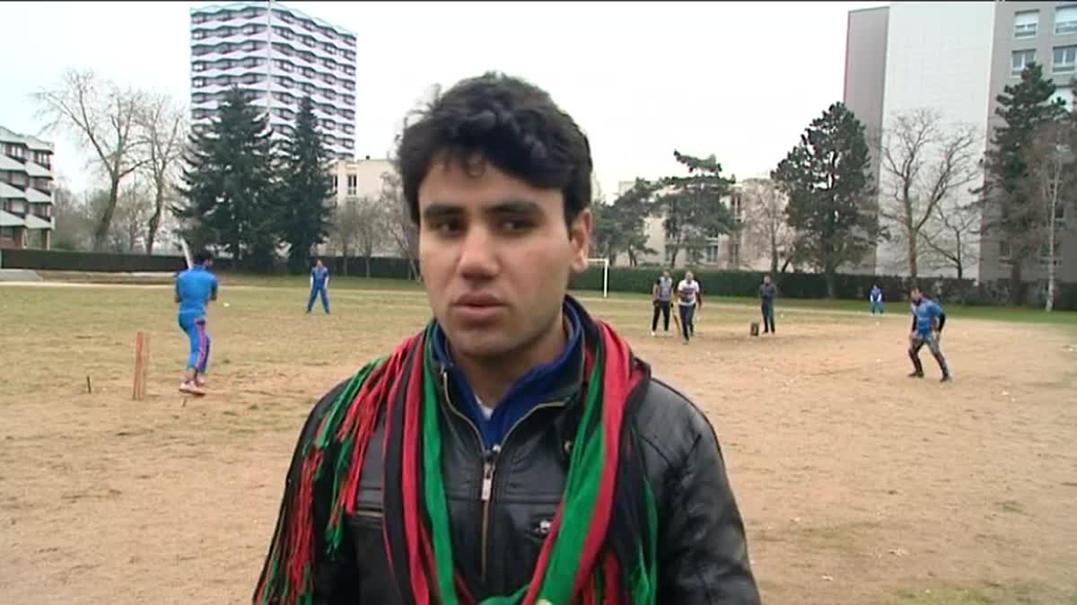 Le cricket, un sport qui apporte confiance et sourires aux réfugiés afghans.