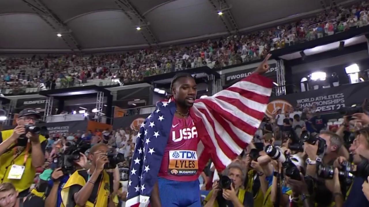 Il n'a pas flanché : ultra-favori, Noah Lyles remporte la finale du 200m et réalise le doublé après sa victoire sur le 100m. Il réalise un temps canon de 19"52. Derrière, l'Américain Knighton prend la deuxième place et Tebogo accroche le bronze en 19"81.