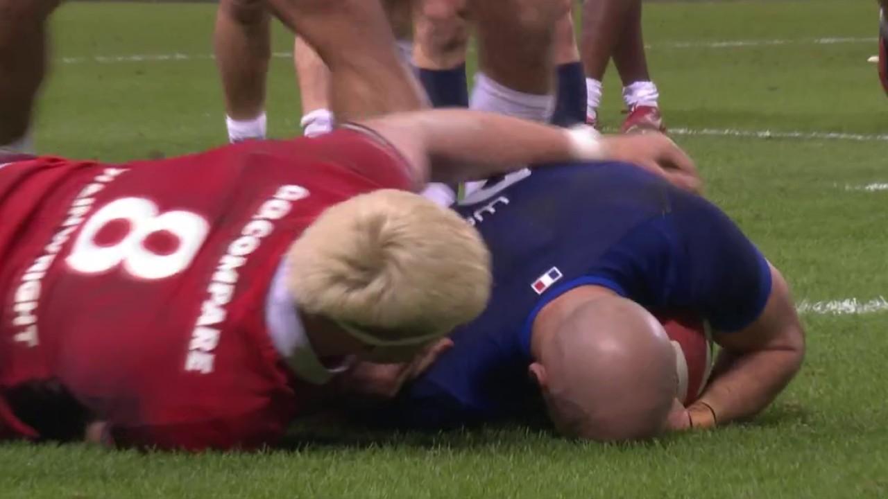 Les Bleus prennent le dessus sur la fin de match et Maxime Lucu en profite pour inscrire un cinquième essai dans cette rencontre ! La France s'impose finalement 24-45 au Pays de Galles et retrouve des couleurs dans ce Tournoi des Six Nations.