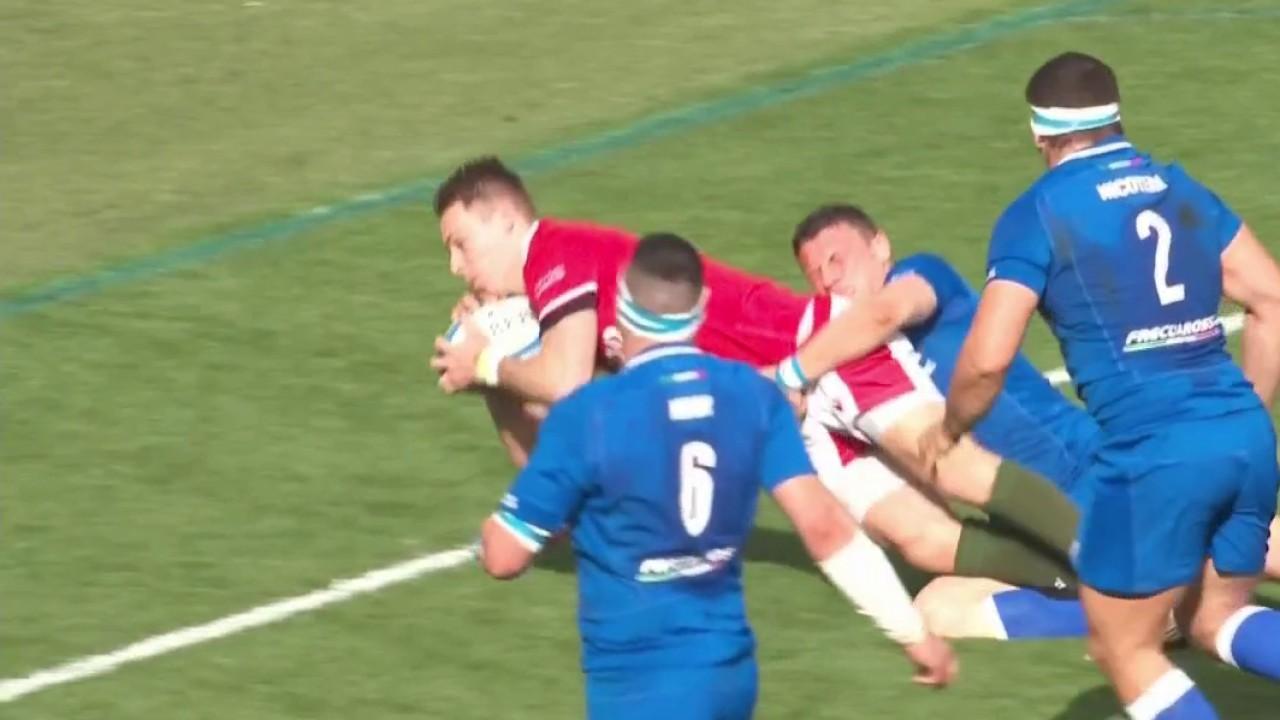 Liam Williams marque le deuxième essai du match pour le Pays de Galles. Les Italiens trop juste défensivement, ne peuvent face aux offensives adverses.