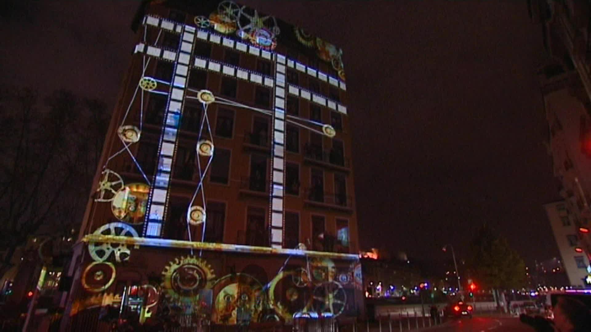 10 ans après sa première mise en lumière, la fresque des Lyonnais retrouve la Fête des Lumières