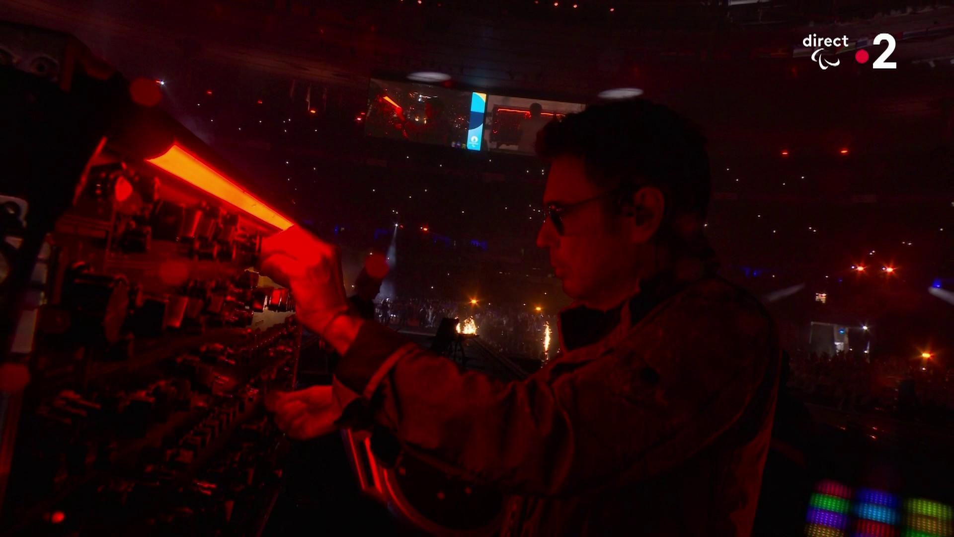 Jean-Michel Jarre launched the final show and electrified the Stade de France.