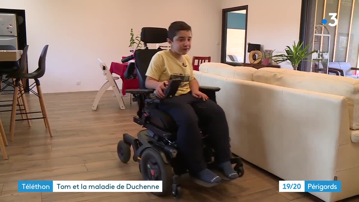 Tom a été diagnostiqué pour sa myopathie à 3 ans, il en a 13 aujourd'hui