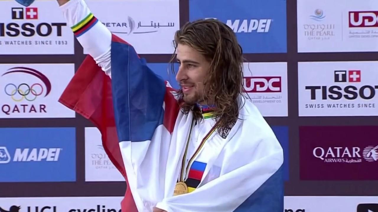 Peter Sagan, la légende du cyclisme, fait ses adieux à la route sur le Tour de Vendée. À 33 ans, le triple champion du monde de cyclisme sur route se lance un dernier défi : disputer les Jeux olympiques de Paris en VTT.